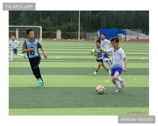 足球赛事公开招募球员与工作人员机会 诚邀热爱者加入我们共同创造精彩赛事